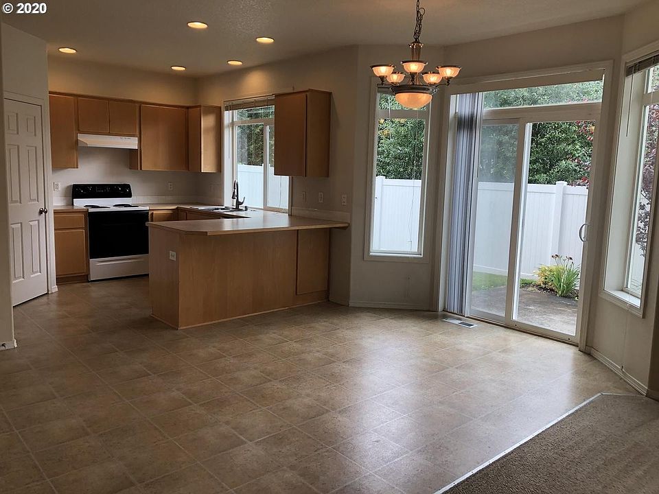 2nd image of 3431 S 4th Way
