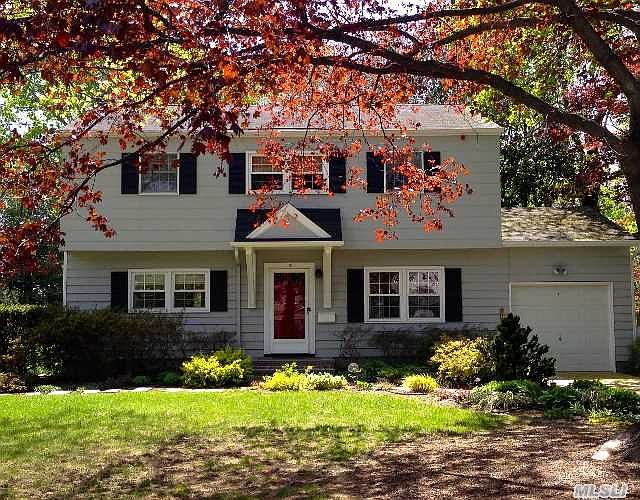 1st image of 8 Westbrook Ln