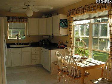 5th image of 664 Hickory Hill Ct
