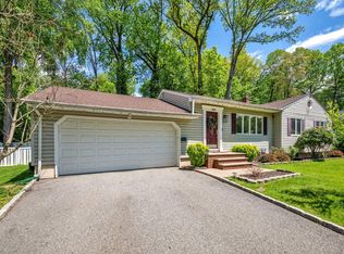 104 Lionshead Blvd, Wayne, NJ 07470