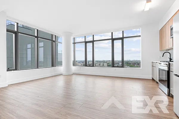 Rented by EXR | media 2