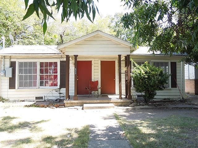 1st image of 623 W 4th Ave