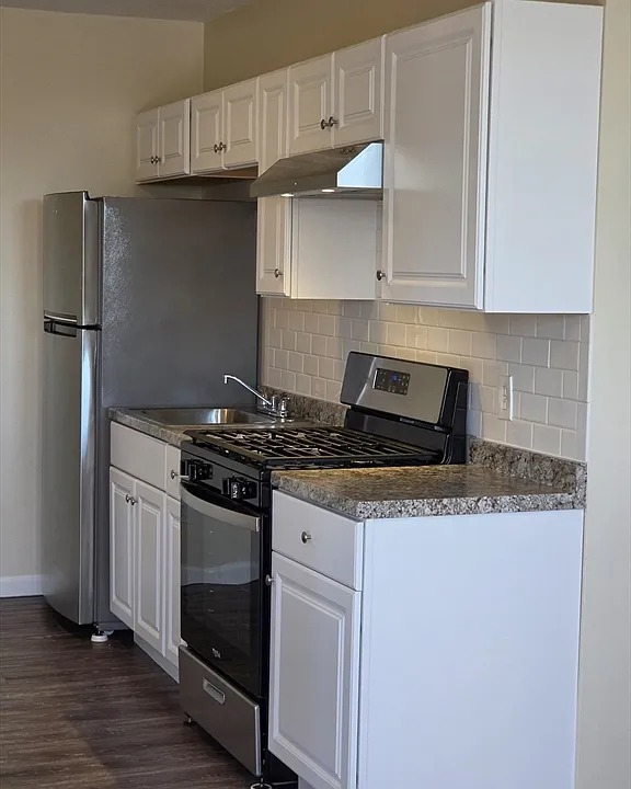 838 Western Ave #4