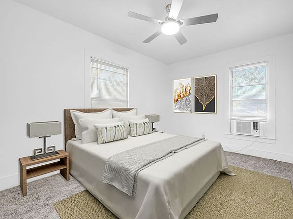 5th image of 526 W Munson St APT 4