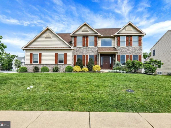 33 Goldeneye Dr, Sinking Spring, PA 19608