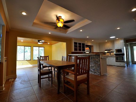 Dining, Breakfast Nook, Kitchen