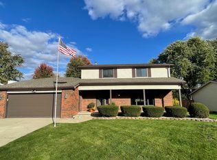 750 Stonewall Dr, Bourbonnais, IL
