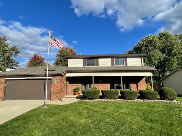 750 Stonewall Dr, Bourbonnais, IL 60914