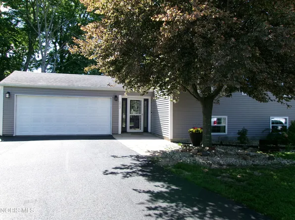 1012 Lakehurst Dr, Northwood, OH 43619