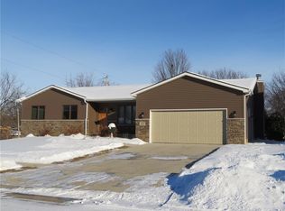 3112 24th Ave, Marion, IA 52302