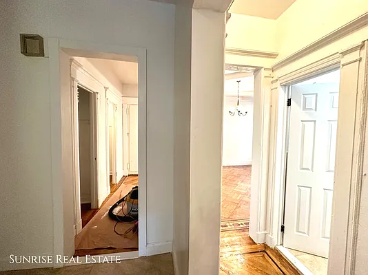 Rented by Sunrise Real Estate | media 13