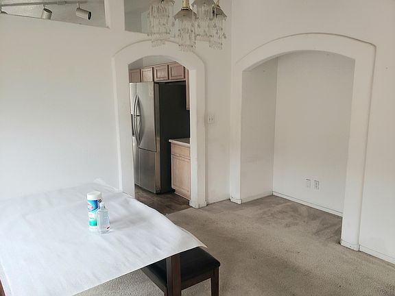 3rd image of 9309 Vista Del Valle Ct SW