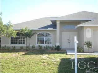 623 SE 30th Ln, Cape Coral, FL 33904