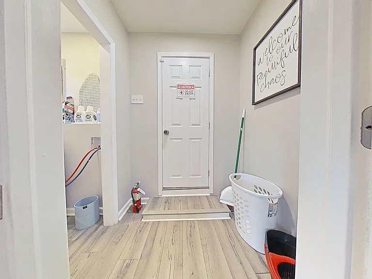 445 Ames St #A — Photo 11