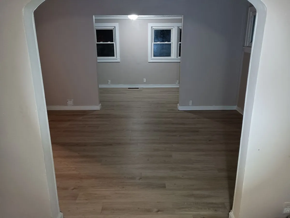 Building Photo - 1298 Bellows St