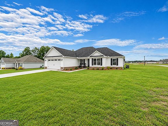 3rd image of 506 Doyle Ln