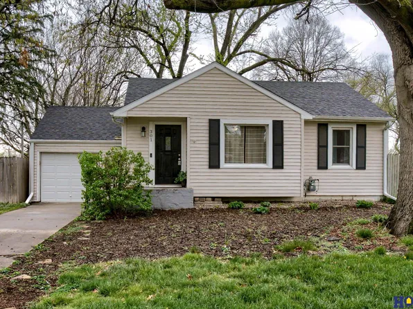301 S 44th St, Lincoln, NE 68510
