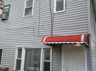 930 W 29th St #2R, Chicago, IL 60608