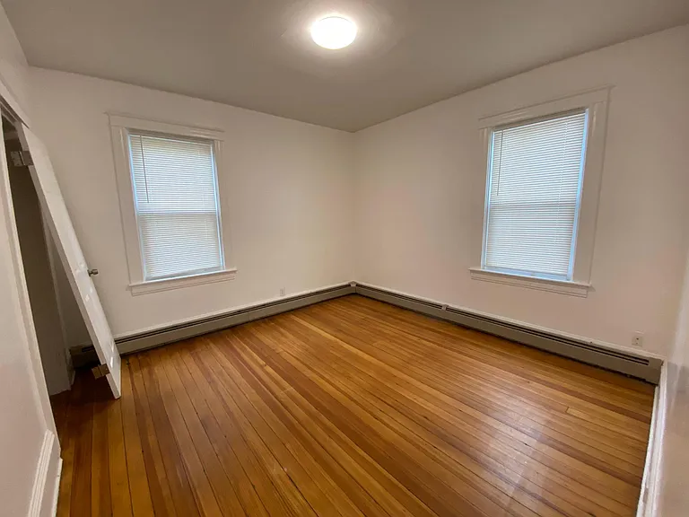 61 Pembroke Ave #1 — Photo 7