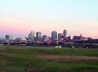 4703 NW Montebella Dr, Riverside, MO 64150