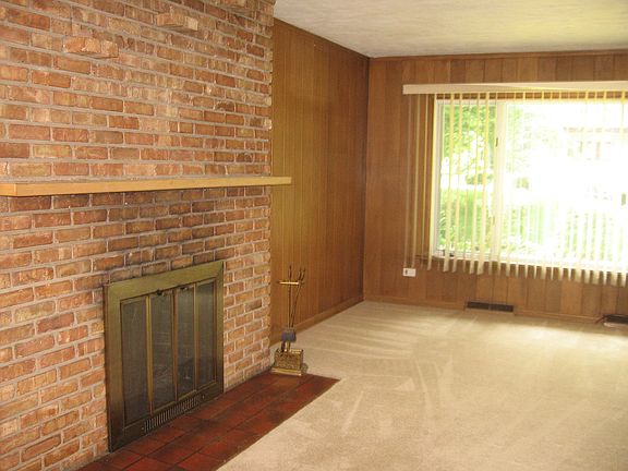 Living Room 2nd pix