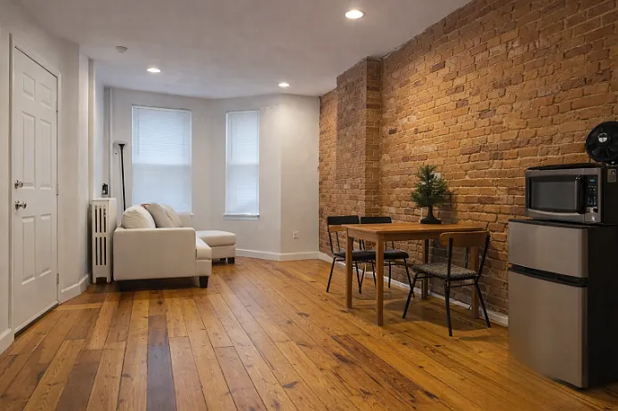 Building Photo - 216 Hemenway St #1A