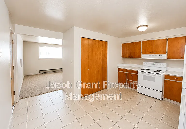 756 Wayne Ave #4 — Photo 8