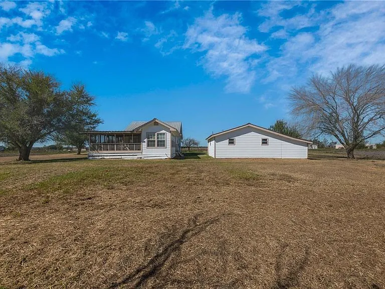 13817 Abrahamson Ct — Photo 17