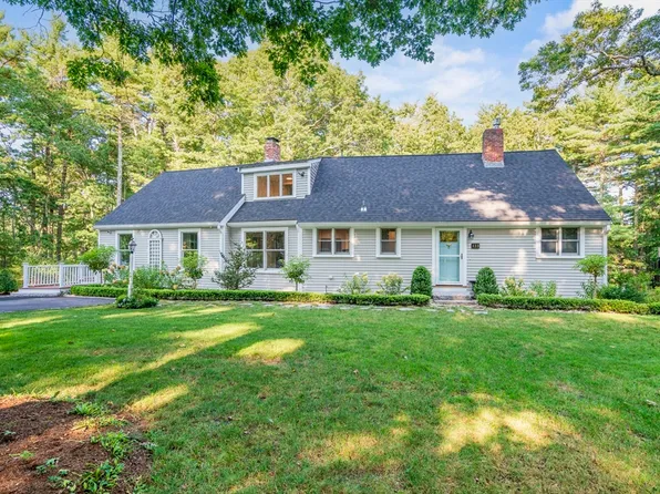 133 King Phillips Path, Duxbury, MA 02332