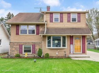 1406 E Elm St, Wheaton, IL 60189