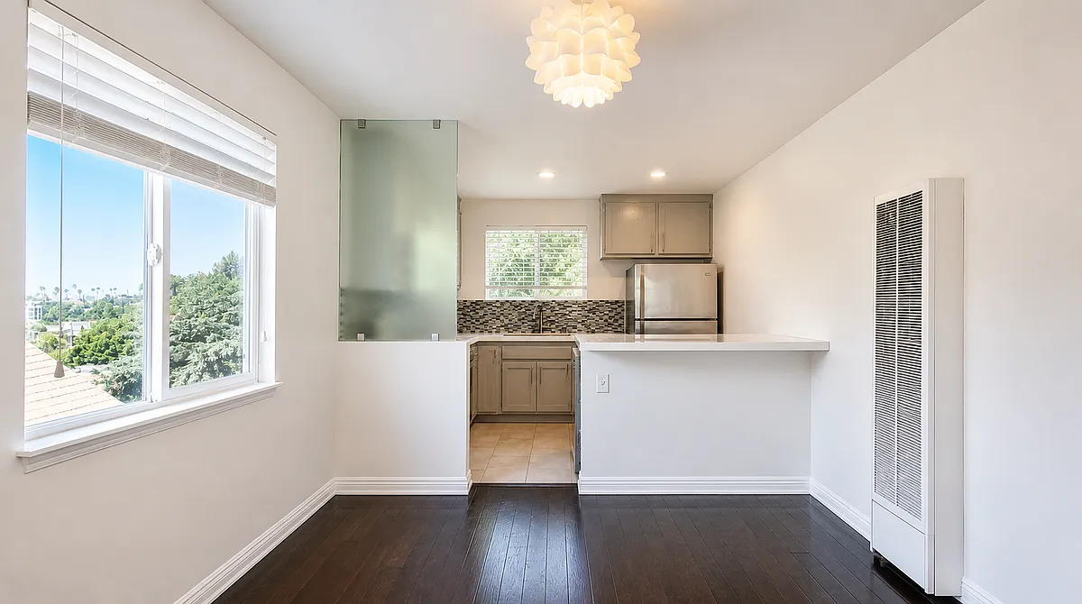 Building Photo - 1841 Griffith Park Blvd #4