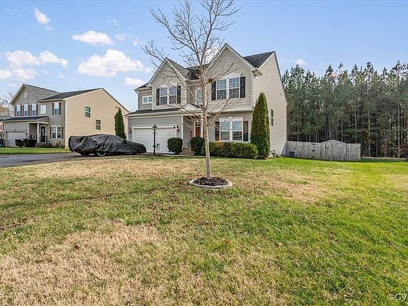 3rd image of 725 Coles Way