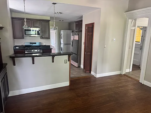 215 Highland Ave #1 Photo 1