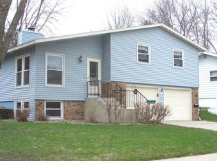 3123 Knoll Ln NW, Rochester, MN 55901
