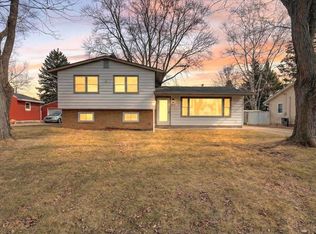 2433 Butlin Drive, Beloit, WI 53511