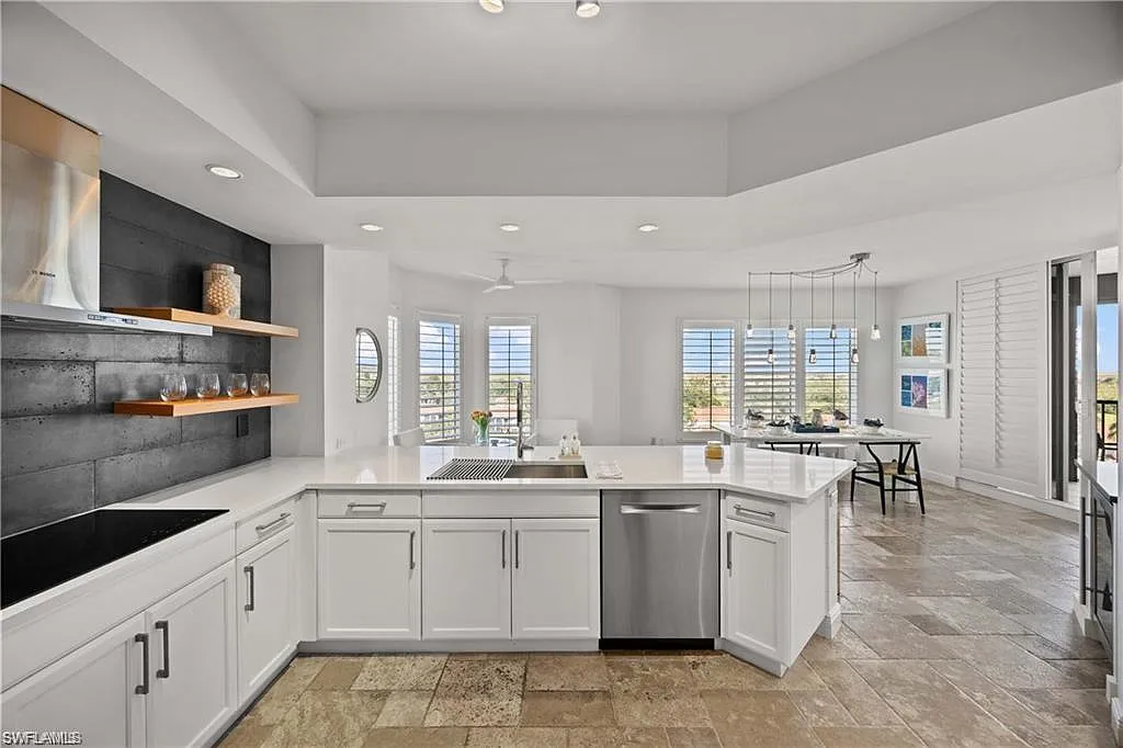 3 bed, 3.5 bath, 2665 sqft, $4,000 — Photo 4