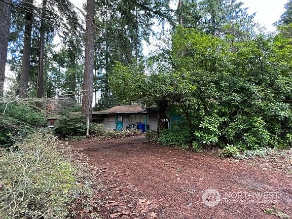 4th image of 815 130th Avenue NE