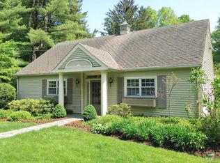 40 Hanson Rd, Darien, CT 06820