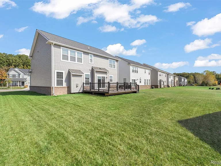 3449 Haverford Dr — Photo 35