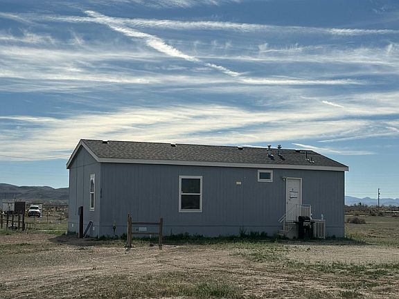 3rd image of 3010 Fort Churchill Rd