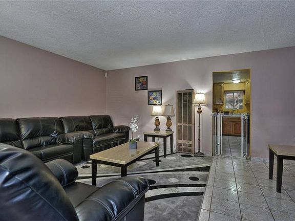 4th image of 770 Cotton Tail Ave