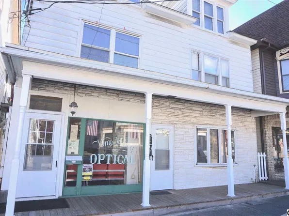 608 E Grand Ave, Tower City, PA 17980