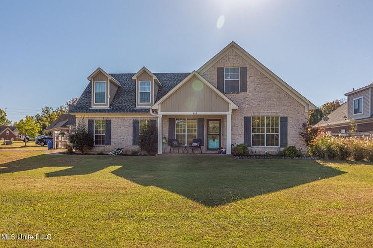2nd image of 8149 Woodson Dr