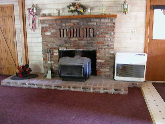 3rd image of 931 Peninsula Dr