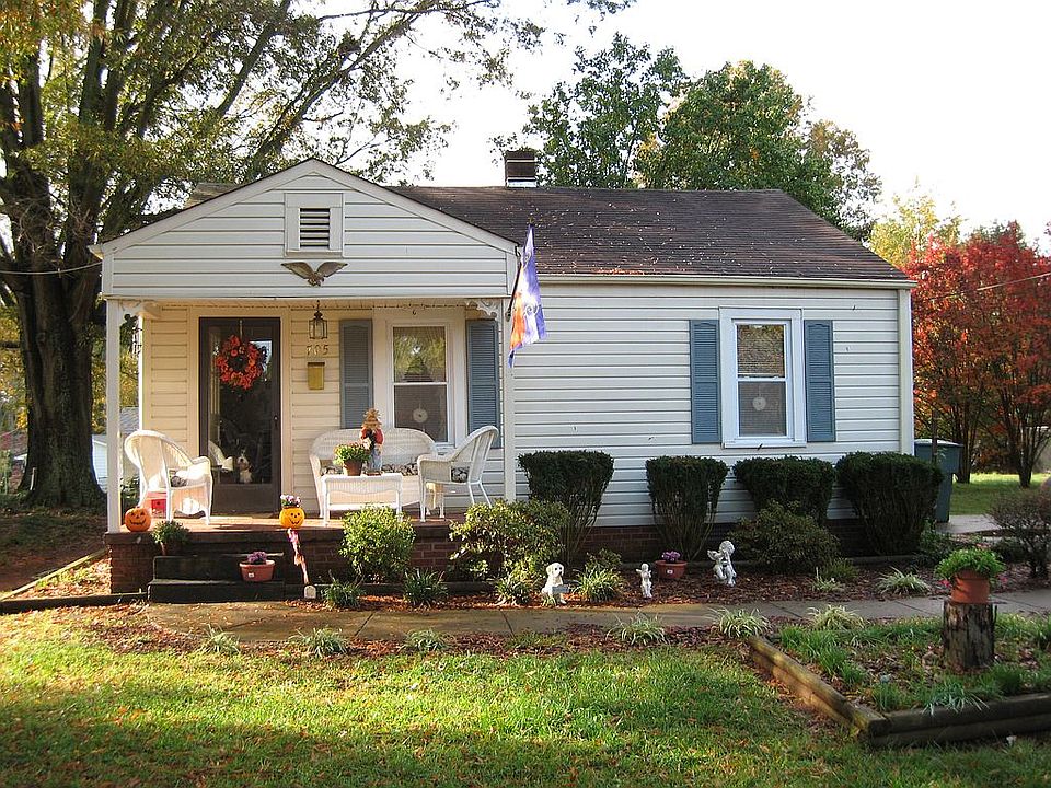 1st image of 705 Virginia St