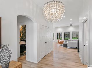 8819 Appaloosa Ln, Lincoln, NE 68520