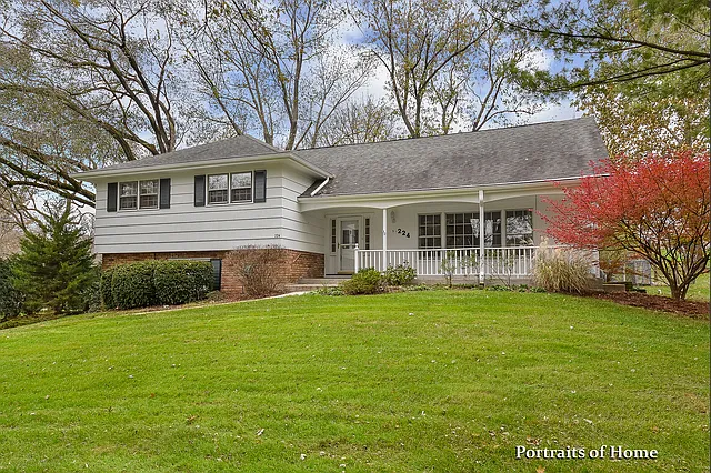 3S224 Shagbark Ln photo 1