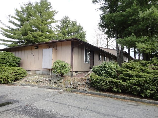 1st image of 5006 S 58th St