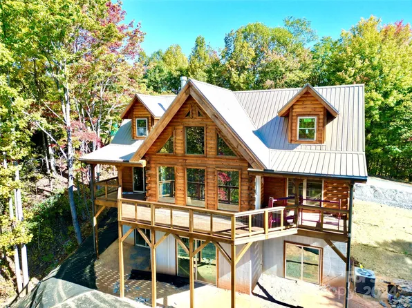 1085 Arcadia Falls Way, Black Mountain, NC 28711
