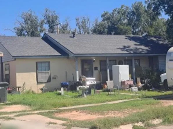 1008 Alvarado St, Carlsbad, NM 88220